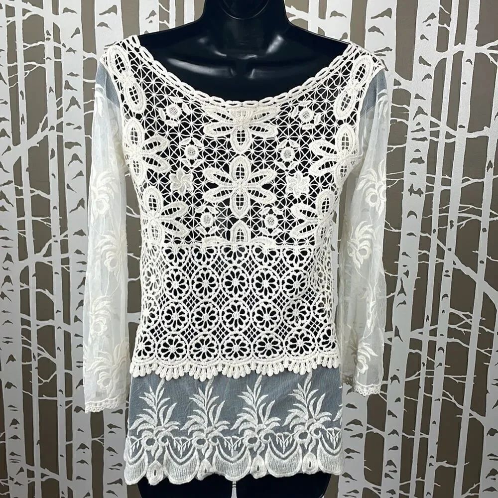 Boho Embroidered Lace & Mesh 3/4 Sleeve Top - Picture 5 of 14